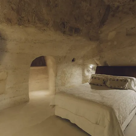 Отель Il Palazzotto I & Winery - The D'angelo Family Collection 3*